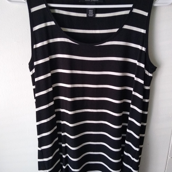 White House| Black Market striped tank - Picture 5 of 6